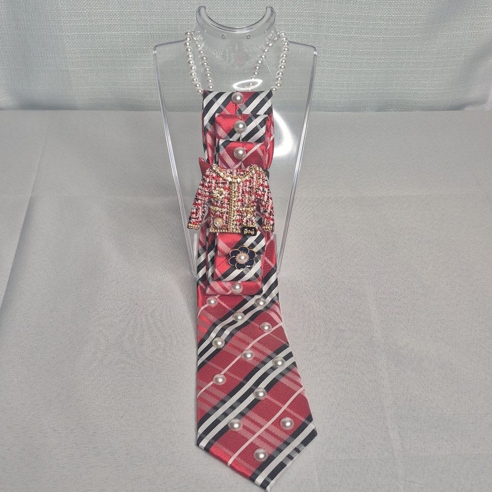 Handcrafted Luxury Fashion Necktie Necklace 📿 (TARTAN GIRL) - Picture 6 of 14